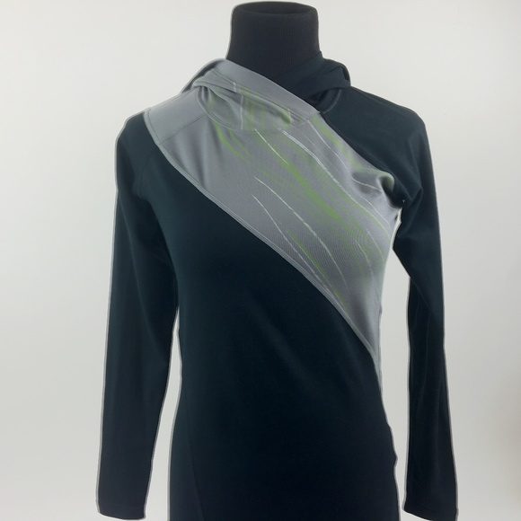 Mountain Hardwear Tops - Mountain HardWear Shirt Size XS Hood